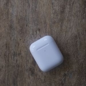 Apple Ear pod charger case